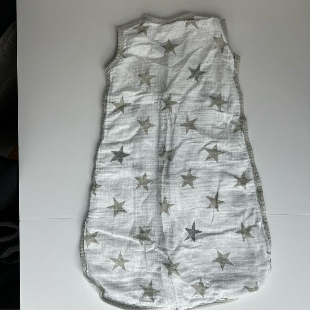 Lot of 4 muslin sleep sacks